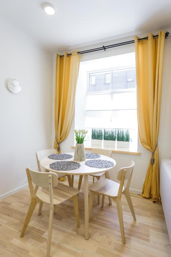 1212 Apartments With Free Parking Riga Esterno foto