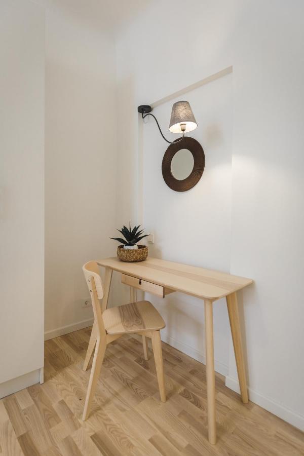 1212 Apartments With Free Parking Riga Esterno foto
