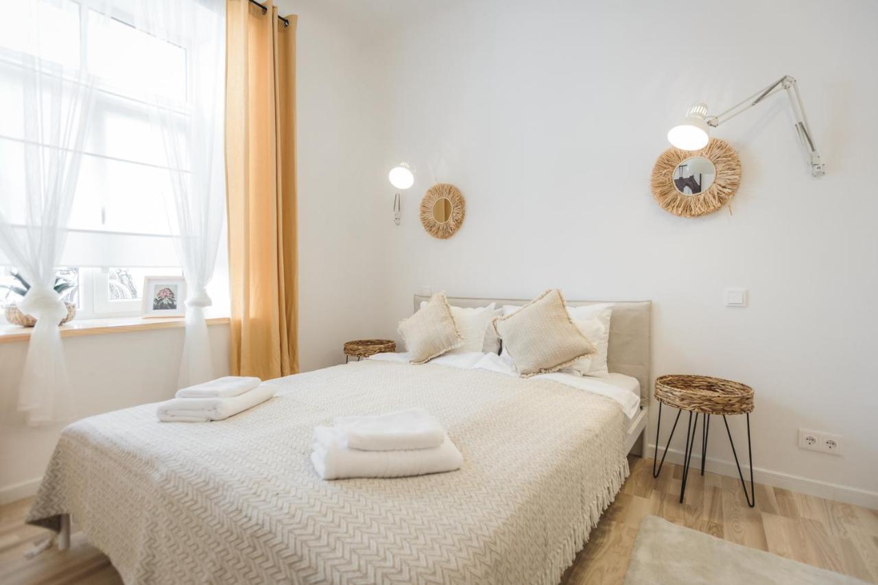 1212 Apartments With Free Parking Riga Esterno foto