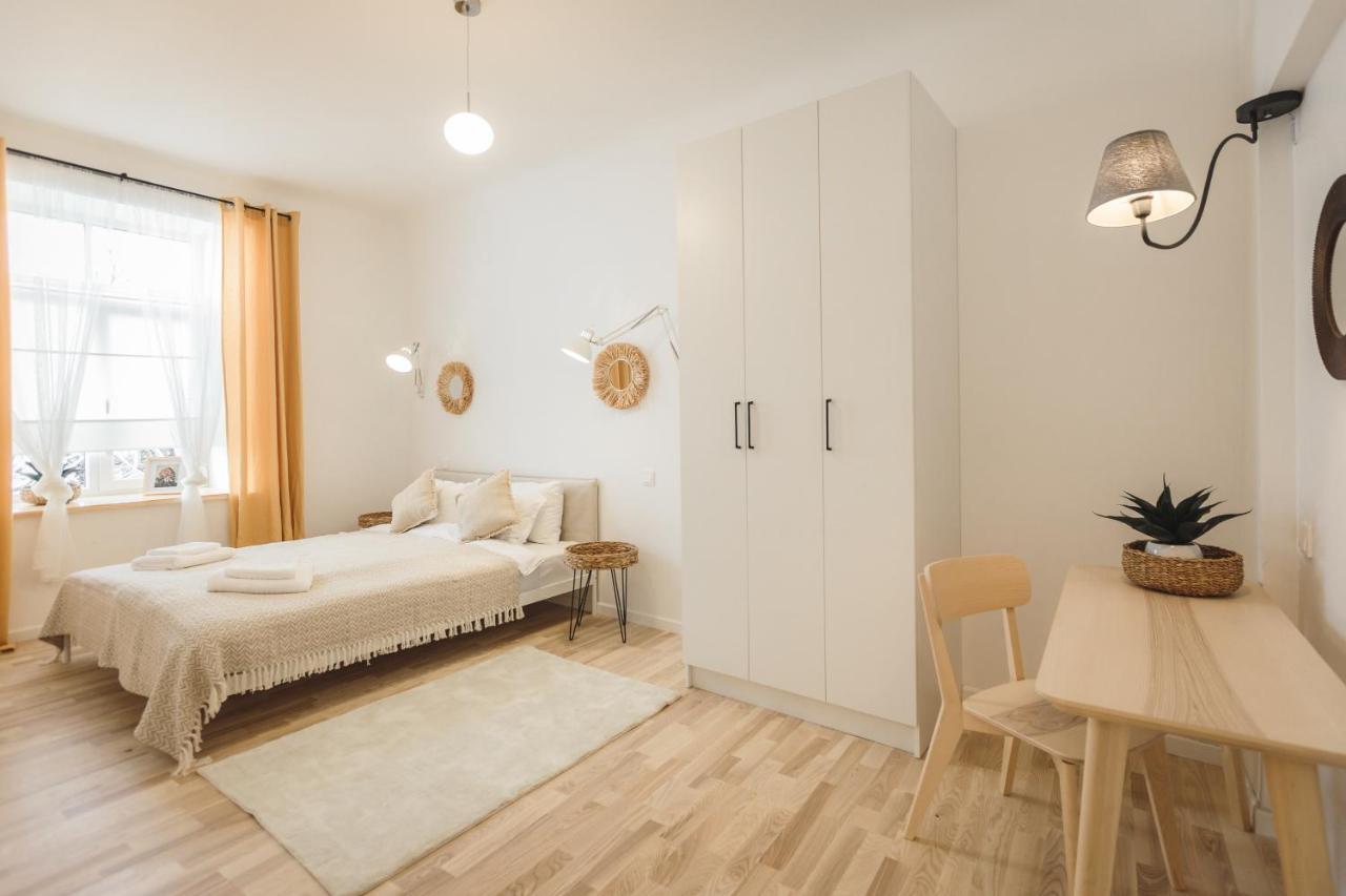 1212 Apartments With Free Parking Riga Esterno foto
