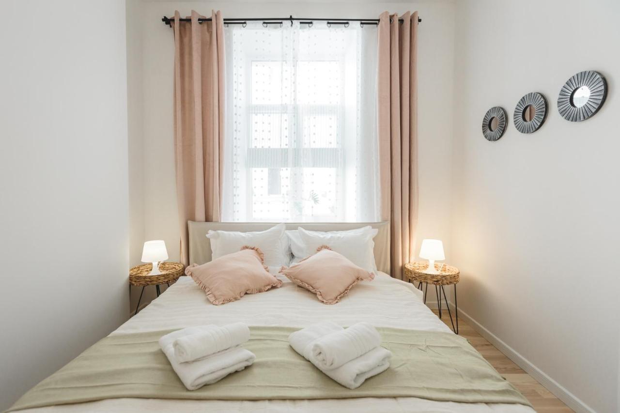 1212 Apartments With Free Parking Riga Esterno foto