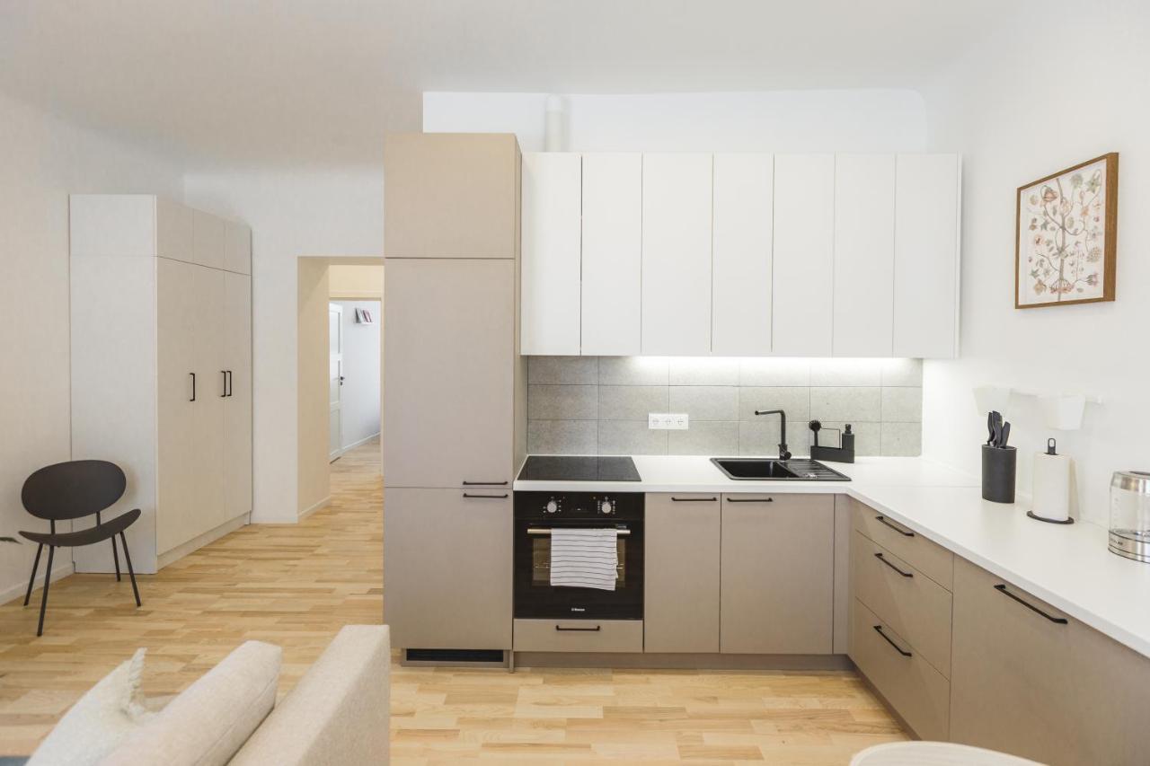 1212 Apartments With Free Parking Riga Esterno foto