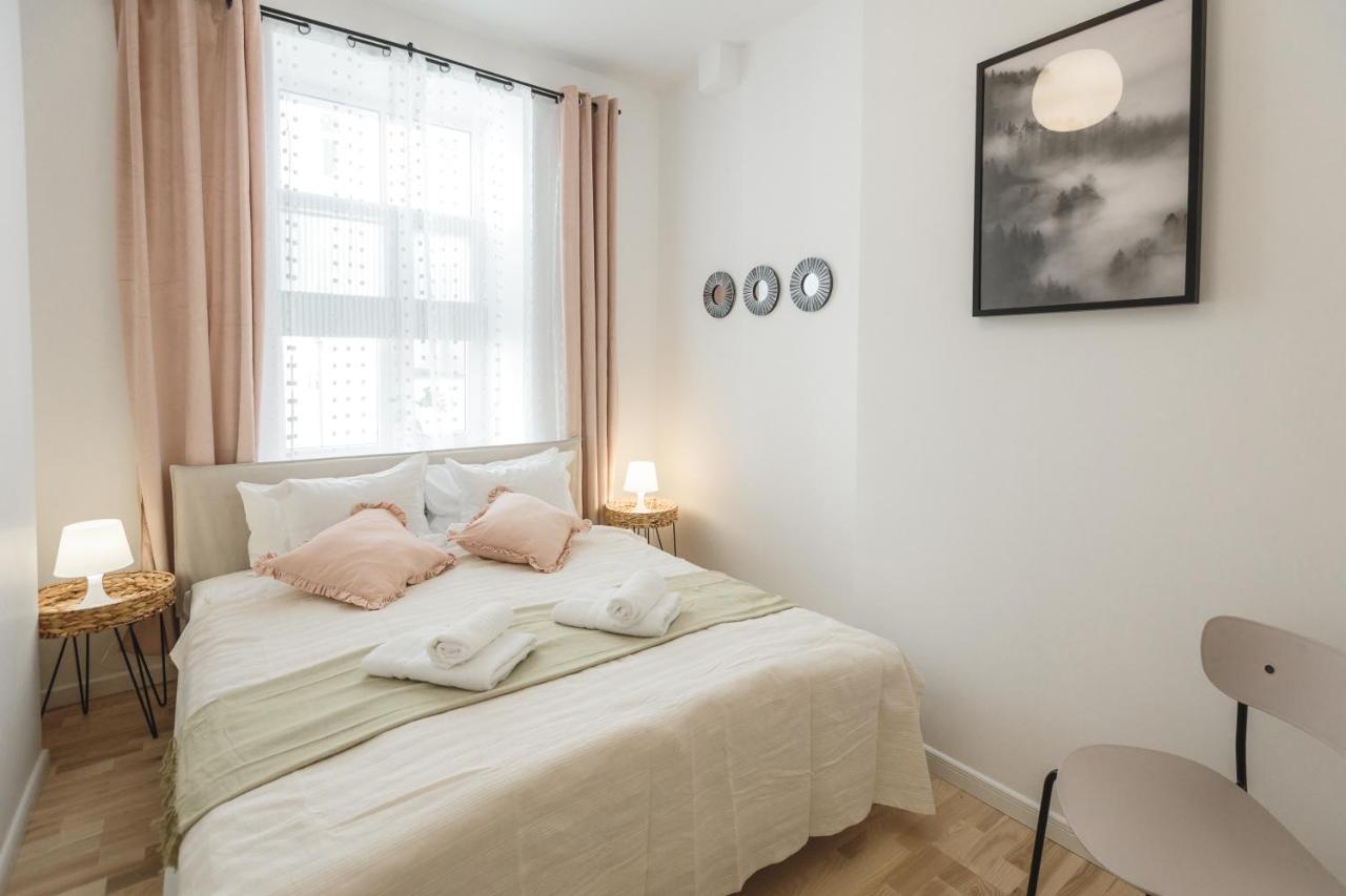 1212 Apartments With Free Parking Riga Esterno foto